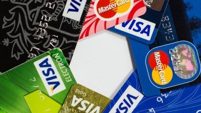 Сбербанк предупредил о возможных проблемах с операциями по картам