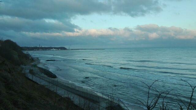 Алиханов: Обваливающиеся склоны в Пионерском выглядят угрожающе