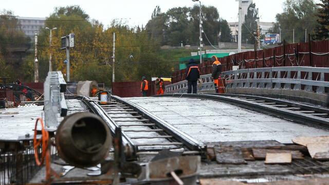 Власти города обещают вернуть все автобусы на Остров сразу после открытия мостов