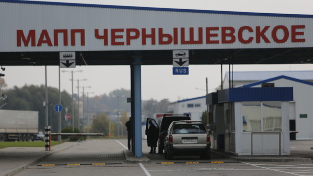 На таможенном посту в Чернышевском установят систему видеонаблюдения за пешеходами