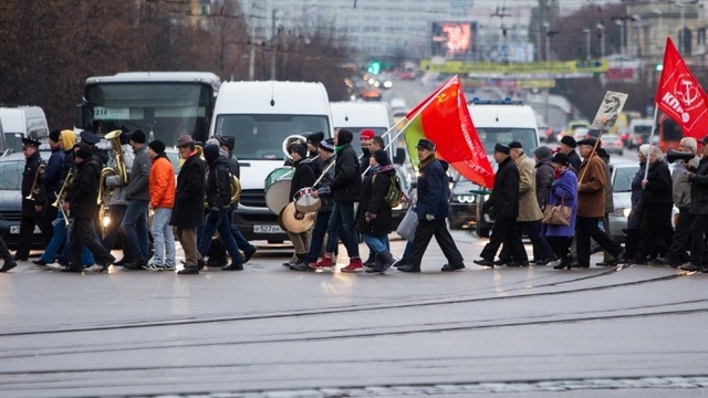 Опрос: треть россиян считают, что забастовки бесполезны 
