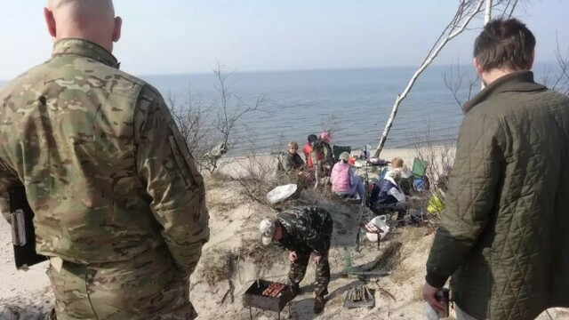 На Куршской косе оштрафовали туристов, разводивших костры в запрещённых местах