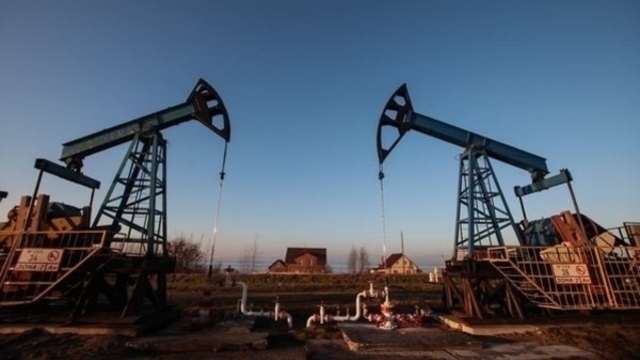 Страны ОПЕК договорились о снижении добычи нефти