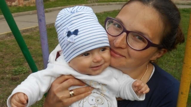Калининградцы собирают средства на лечение 26-летней мамы годовалой девочки