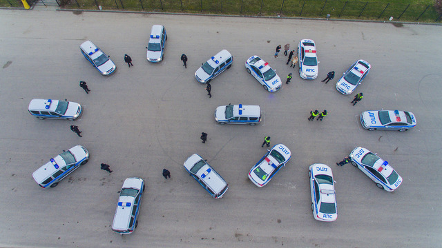 В Калининграде сотрудники полиции провели флешмоб в преддверии 8 Марта (фото) 