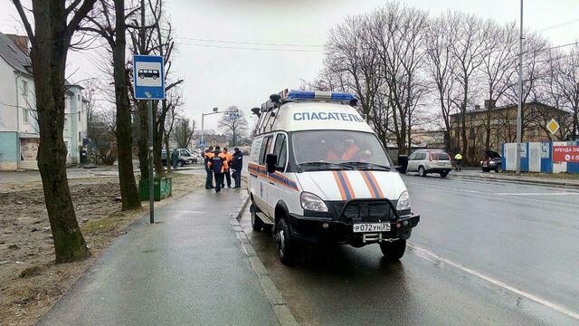 В Калининграде вывезли 250-килограммовую авиабомбу с ул. Невского (трансляция) 