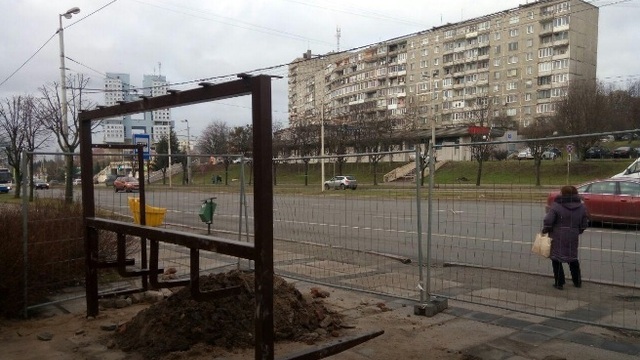 В Калининграде начали устанавливать новые остановки (фото)