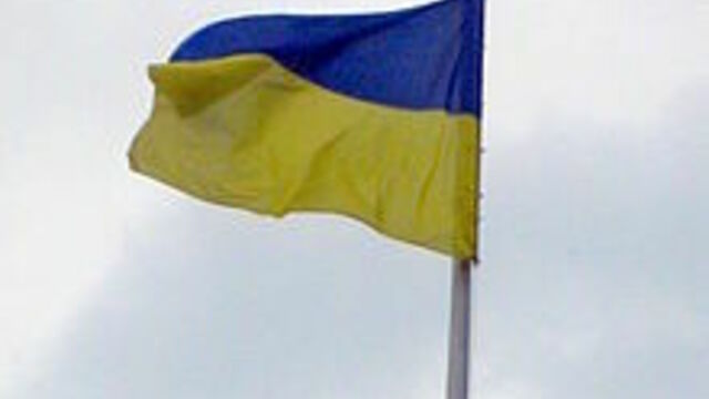 Киев направил в МИД Польши дипноту из-за сожжения украинского флага