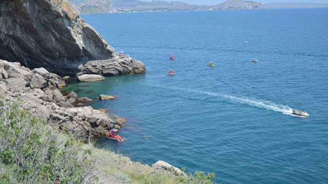 На Украине пригрозили санкциями европейским политикам, посетившим Крым 