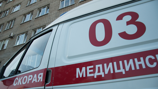 Госдума одобрила законопроекты о наказаниях за блокирование скорых и нападение на медиков