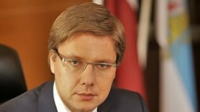 Мэра Риги хотят оштрафовать за публичное использование русского языка 