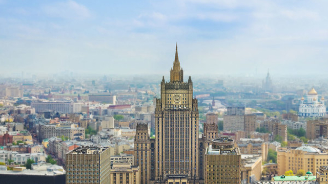 МИД РФ требует наказать виновных в осквернении захоронения советских воинов в Познани