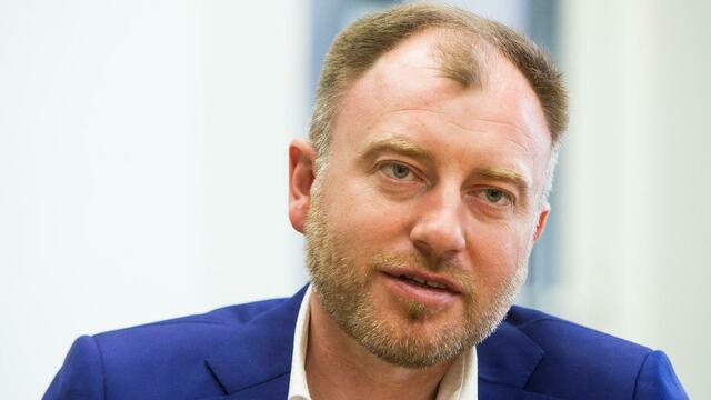 На благотворительном онлайн-аукционе продают встречу с мэром Янтарного Алексеем Заливатским 