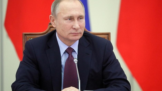 Путин: России необходимы оригинальные форматы прочтения классики в кино и соцсетях 