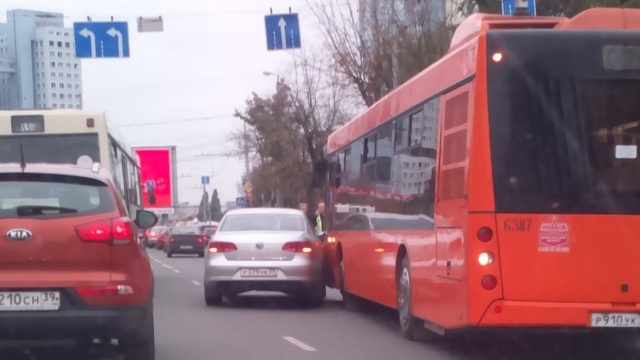 На Ленинском проспекте столкнулись 