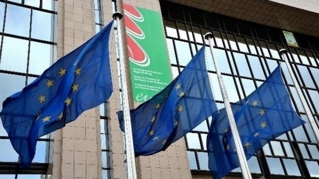 СМИ: Евросоюз продлит санкции в отношении граждан России и Украины 