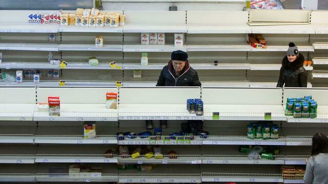 В России выросла стоимость минимального набора продуктов 