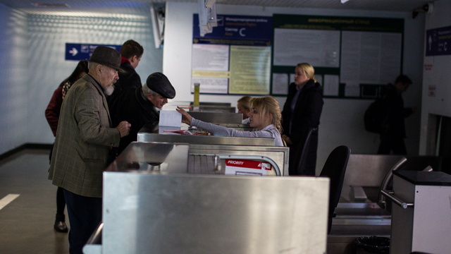 В аэропортах Украины перестанут говорить по-русски