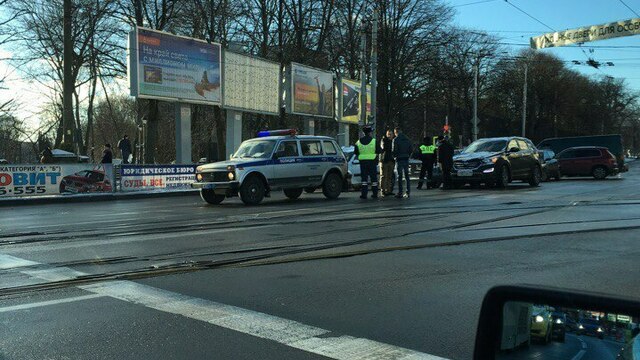 По Советскому проспекту из-за ДТП затруднено движение в сторону площади Победы