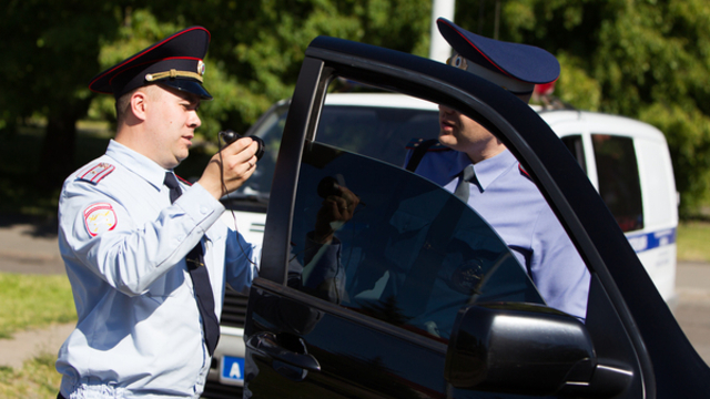 В Калининграде пройдет массовая проверка ГИБДД автомобилей на незаконную тонировку