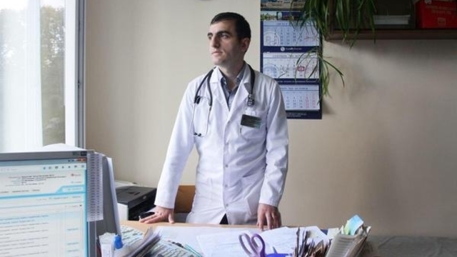 Калининградку, оскорбившую врача по национальному признаку, оштрафовали  