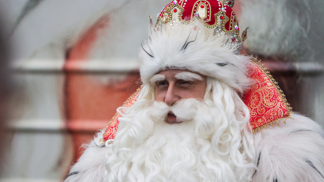 Социологи выяснили, о чём бы попросили взрослые россияне Деда Мороза
