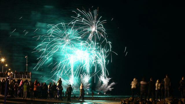 В МЧС напомнили калининградцам, как безопасно запускать фейерверки