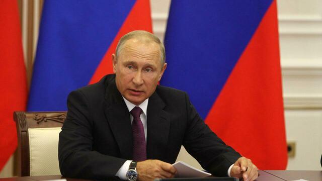 Путин поручил минздраву разработать программу развития онкодиспансеров в 2018 году