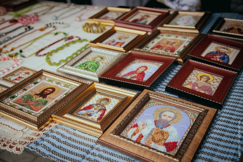 Ремесленная ярмарка у "Эпицентра" привлекла множество калининградцев и туристов  - Новости Калининграда
