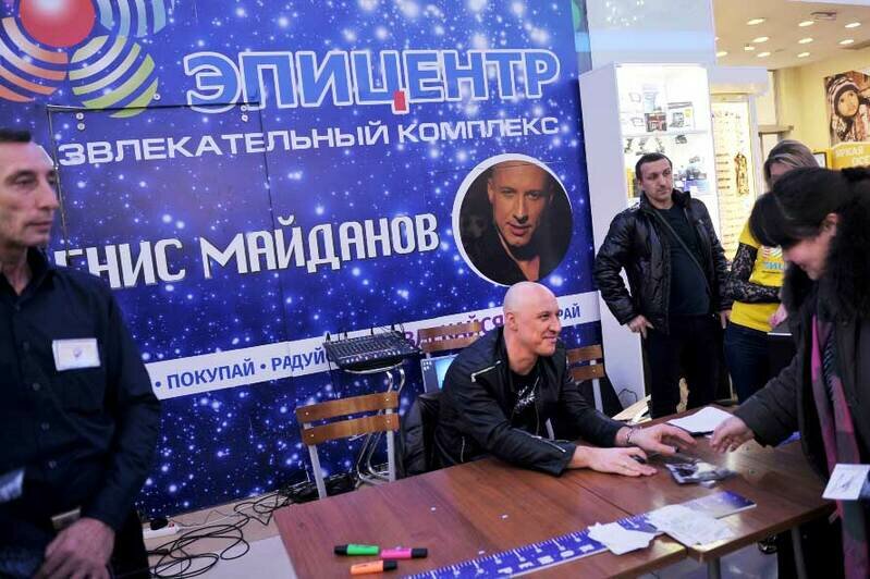 ar.title