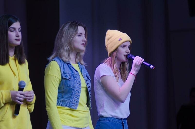 "Главное, что никто не плакал": состоялось открытие пятого, юбилейного, сезона Гурьевской лиги КВН - Новости Калининграда