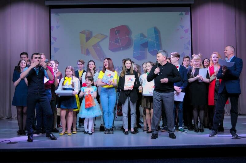 "Главное, что никто не плакал": состоялось открытие пятого, юбилейного, сезона Гурьевской лиги КВН - Новости Калининграда