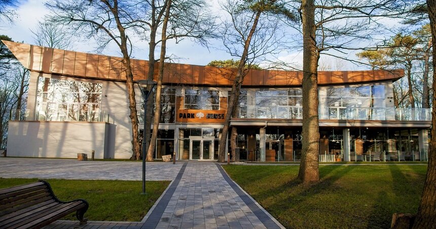 Пространство для отдыха в гармонии с природой: кафе возвращается в зеленоградский парк - Новости Калининграда