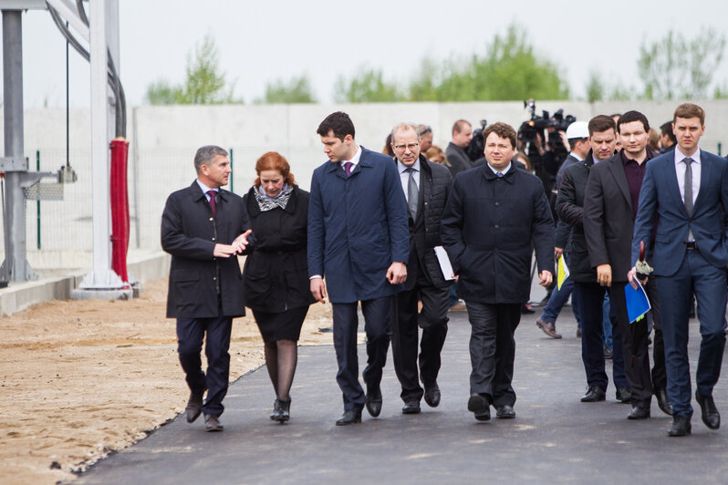 <div style="text-align: justify;">
	&amp;quot;Янтарьэнерго&amp;quot; завершило строительно-монтажные работы первой очереди подстанции &amp;quot;Храброво&amp;quot;. Новый центр питания строят в рамках обеспечения инфраструктуры аэропорта к ЧМ-2018.&amp;nbsp;Изначально подстанция строилась для международного аэропорта и транспортной инфраструктуры в рамках подготовки к чемпионату мира по футболу 2018 года. Позже совместно с региональным правительством было решено, что новый объект будет обеспечивать развитие индустриального парка в Храброво.</div>
