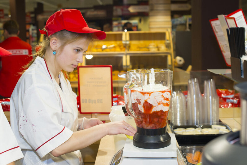 Бесплатные сладости, щедрые подарки и шоу мыльных пузырей: новый EUROSPAR открылся на Сельме - Новости Калининграда