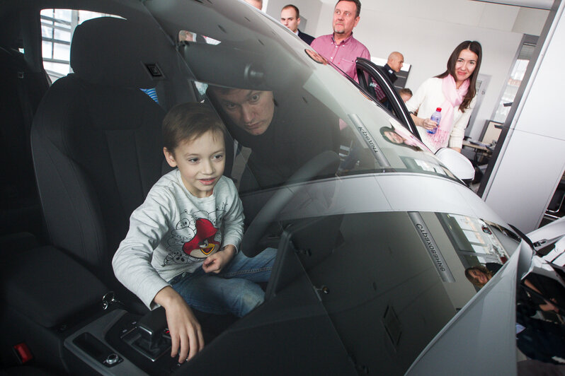 Роскошно и мощно: в Калининграде представили новый Audi A4 - Новости Калининграда