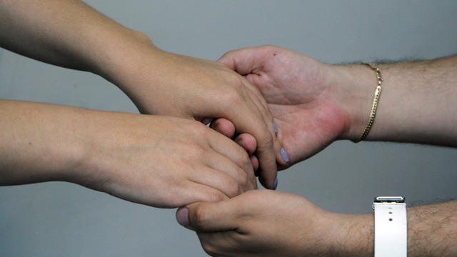 Стало известно, почему женщины живут дольше мужчин