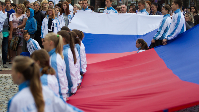 Олимпийский комитет решит, смогут ли атлеты из России использовать флаг и гимн СССР
