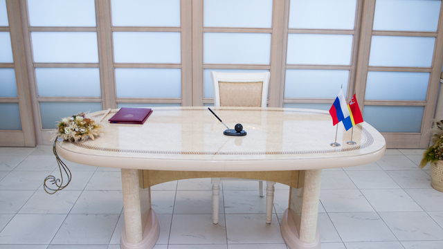 Росстат: в 2017 году калининградцы стали больше жениться, чем разводиться