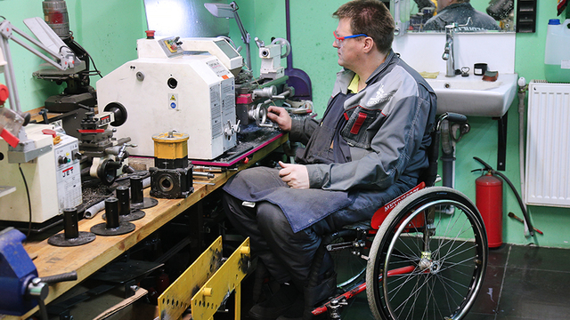 В Гурьевском районе выделяют земельный участок компании по производству инвалидных колясок