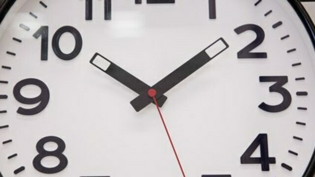 В Госдуме рассмотрят законопроект о возврате летнего времени