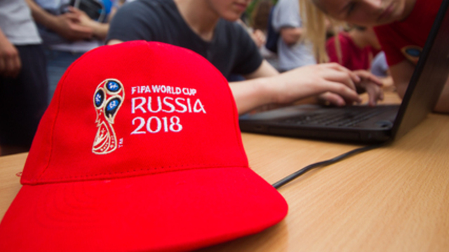 В Калининградском зоопарке начали продавать сувенирную продукцию к ЧМ