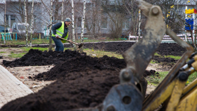 На содержание детских и спортивных площадок в Калининграде в 2018 году потратят на миллион больше, чем в предыдущем