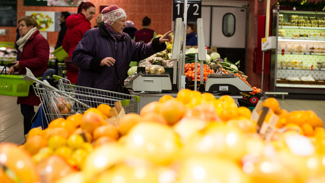 Минпромторг рассказал, когда планируется запустить продуктовые карточки для россиян