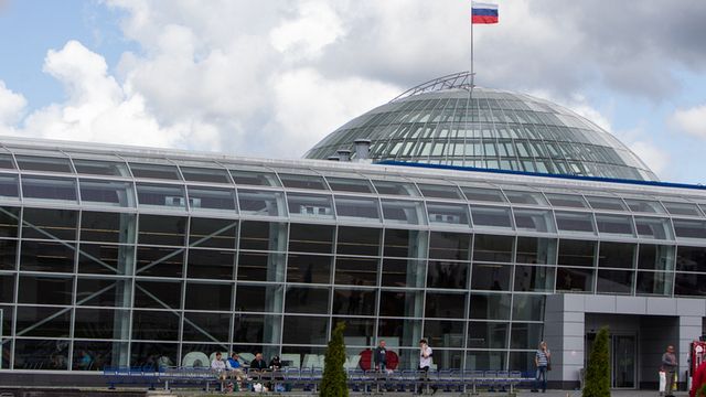 Алиханов назвал аэропорт 