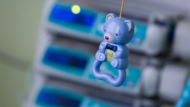 Маленький Богдан хочет к маме: калининградские волонтёры ищут семью для полугодовалого мальчика