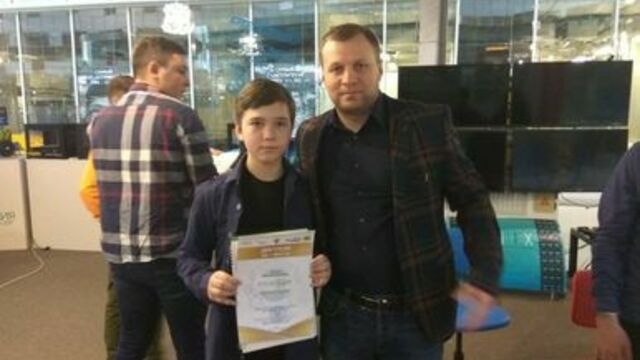 Школьник из Гусева создал копию атомного реактора из 