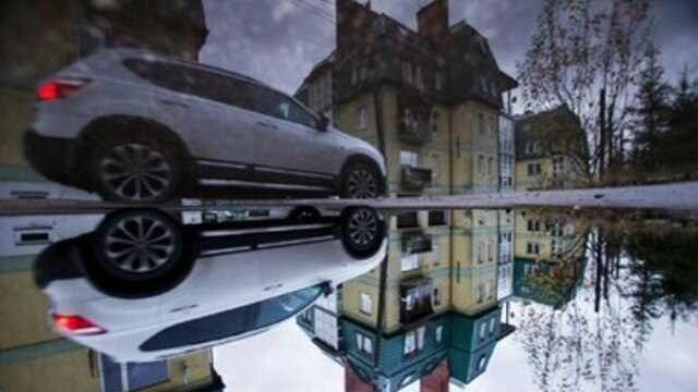 Калининградец украл колесо с припаркованной на ул. Невского Audi и переставил на свой автомобиль