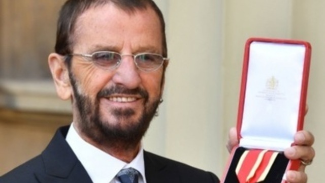 Барабанщика The Beatles посвятили в рыцари Британской империи