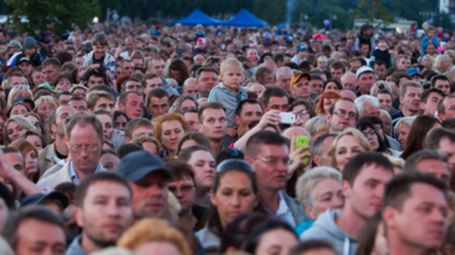 Опрос ФАС: 77% калининградцев считают рекламу секс-шопов непристойной